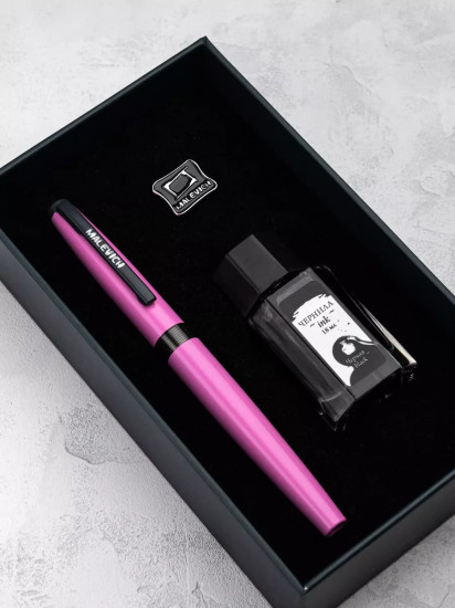 Ручка перьевая с черной тушью