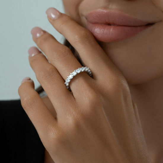 Кольцо из серебра с фианитами