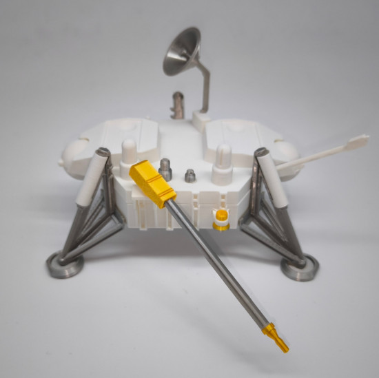 Сборная модель космического аппарата «Viking-1»