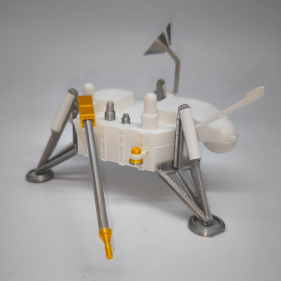 Сборная модель космического аппарата «Viking-1»