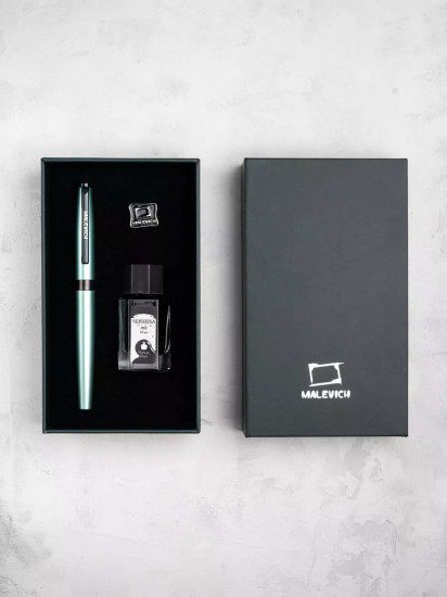 Ручка перьевая с черной тушью