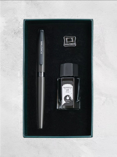 Ручка перьевая с черной тушью