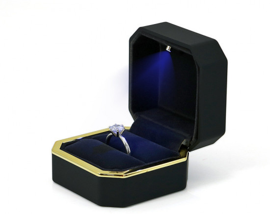 Футляр для украшений