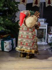 Фигура новогодняя «Дед Мороз. В вязаном жилете, с подарками» - Фото 2