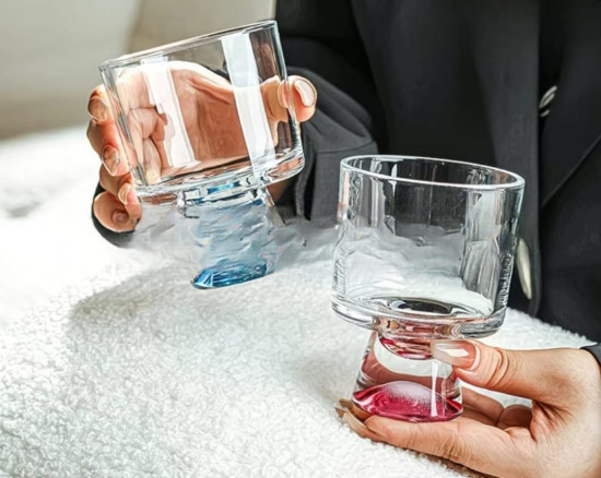 Набор стеклянных стаканов с цветным дном