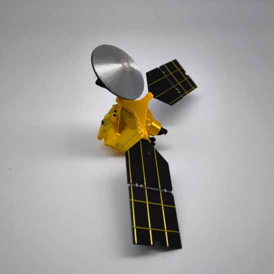 Сборная модель космического аппарата «Mars Reconnaissance Orbiter»