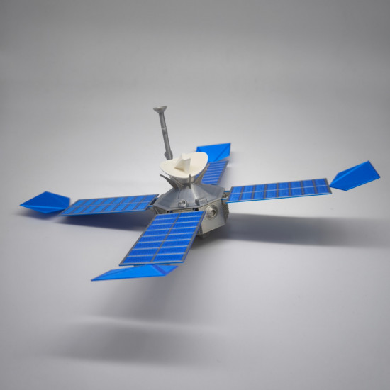 Сборная модель космического аппарата «Mariner-4»
