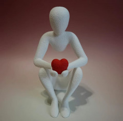 Статуэтка «Фигура с двумя сердцами» - Фото 1
