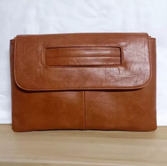 Клатч-конверт на запястье