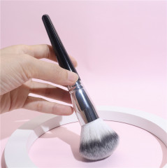 Кисть для пудры и румян - Фото 7