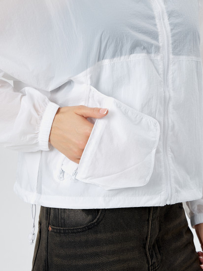 Ветровка женская