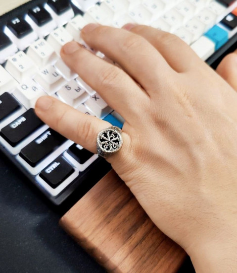 Кольцо из серебра