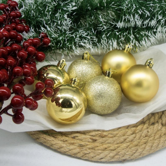 Набор новогодних елочных шаров