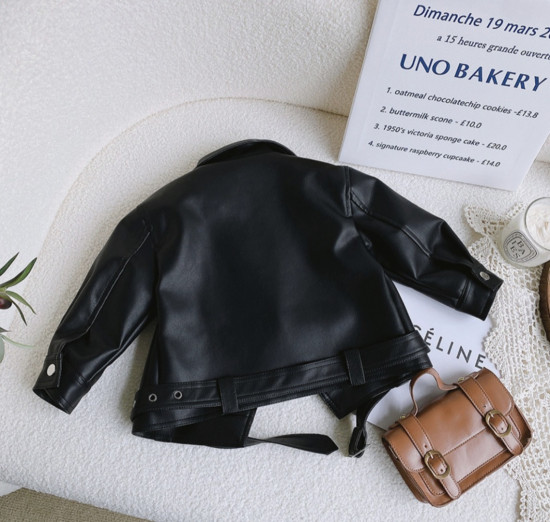 Кожаная куртка для девочек