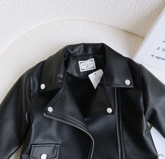 Кожаная куртка для девочек