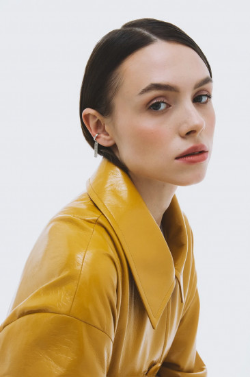 Серьга-кафф из серебра «Кисть»