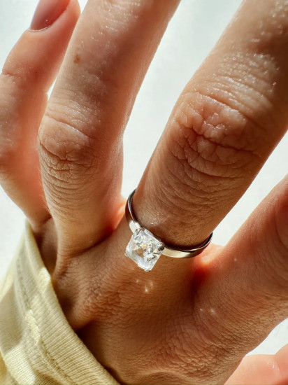 Кольцо из серебра с горным хрусталем