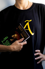 A Sinistra. Комплект из книги и футболки - Фото 3