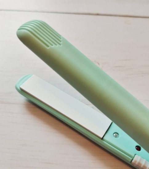 Утюжок для волос
