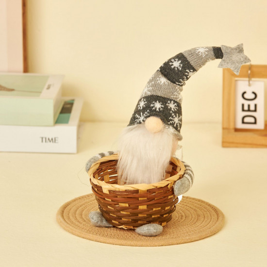 Корзина «Гном Новогодний»