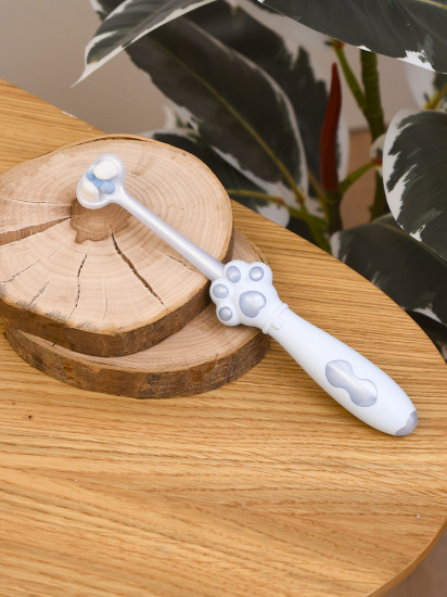 Зубная щетка с нейлоновой щетиной