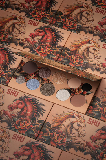 Палетка теней для век «Color Splash», оттенок 149 Космический нюд