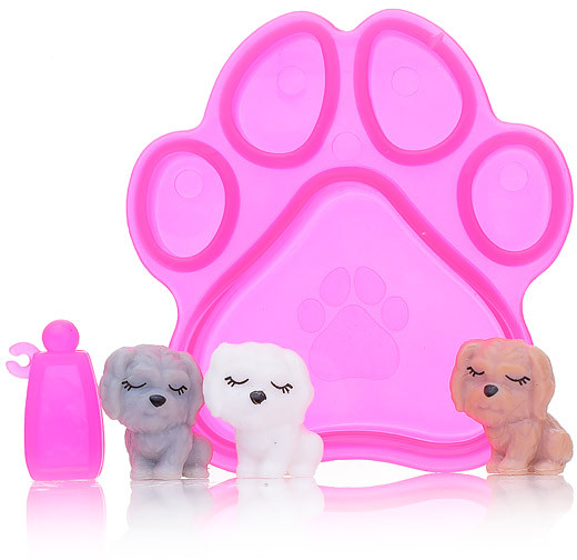 Кукла с собакой и щенками