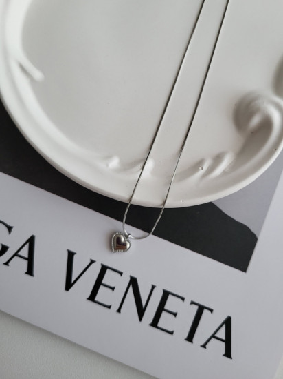 Цепочка с подвеской в виде сердца