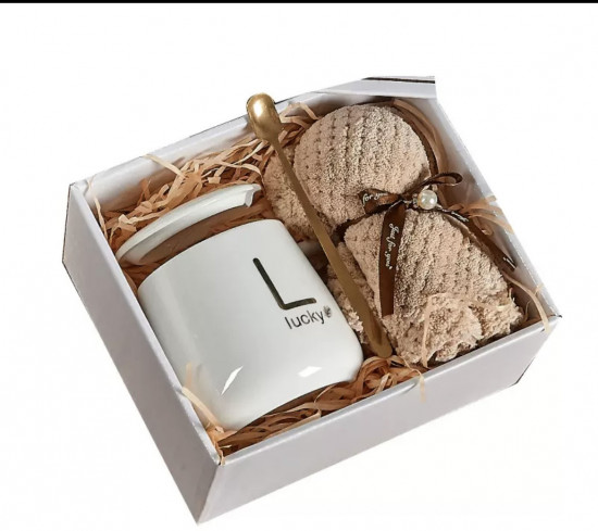 Подарочный набор: кружка, ложка и полотенце-медвежонок в коробке