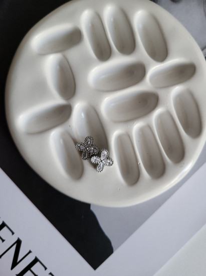 Серьги-гвоздики женские с кубическим цирконием