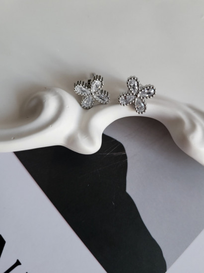 Серьги-гвоздики женские с кубическим цирконием