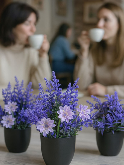 Набор цветов в кашпо