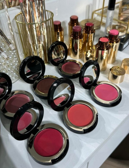 Румяна для лица мини-версия, оттенок 01 Petal Glow