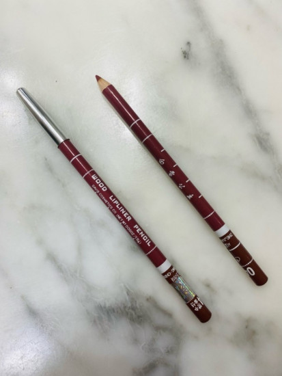 Карандаш для губ, тон 4