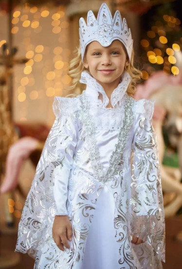 Карнавальный костюм «Снежная королева»