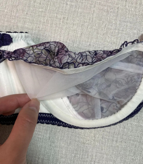 Бюстгальтер