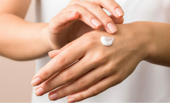 Интенсивно увлажняющий крем для рук с маслом ши «Intensive Moisturizing Hand Cream With Shea Butter»