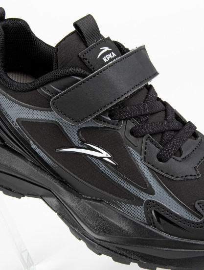 Кроссовки для девочек