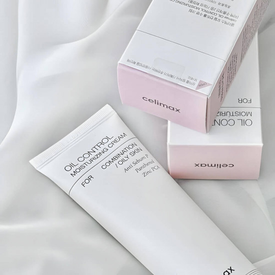 Увлажняющий крем для лица против жирного блеска «Oil Control Moisturizing Cream»