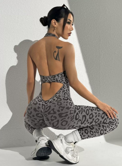 Спортивный комбинезон женский