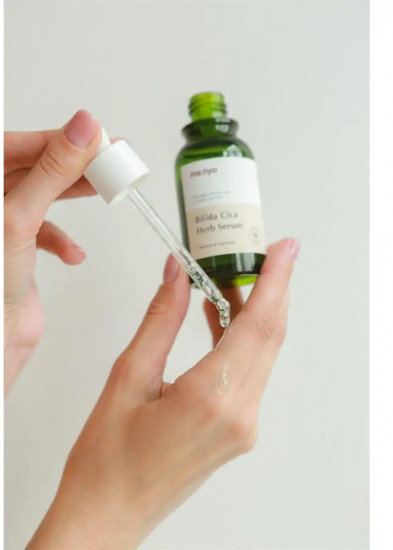 Сыворотка для лица против воспалений успокаивающая «Bifida Cica Herb Serum»