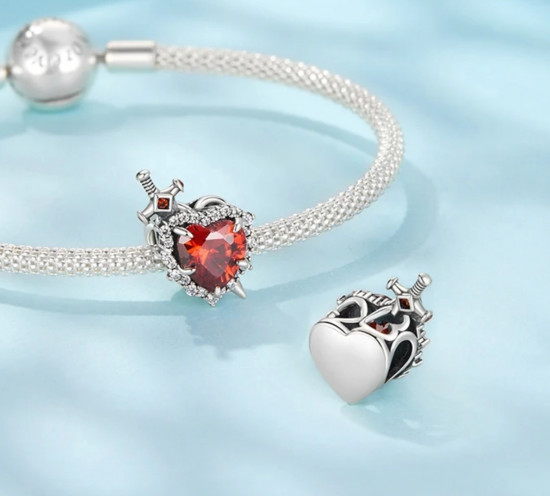 Шарм из серебра «Меч в сердце»