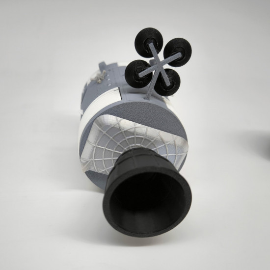 Сборная модель космического корабля «Apollo-8»