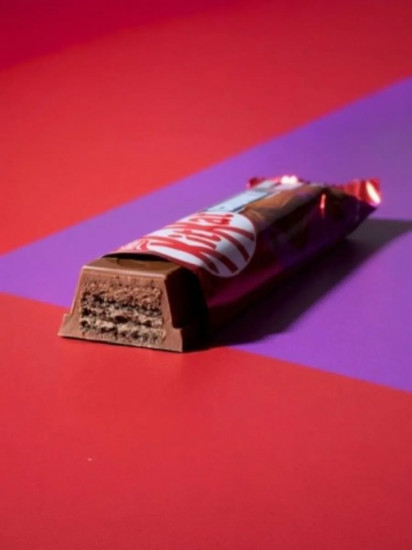 Батончик с хрустящей вафлей «Chunky double choc. Двойной шоколад»