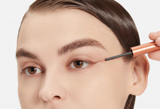 Подводка для век с эффектом металлик Metallic Liquid Liner «Colour it!», оттенок 01 Burnished Bronze