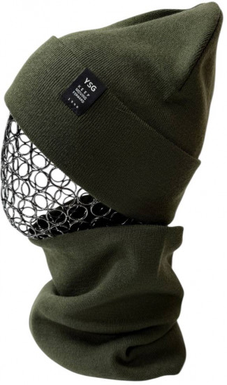 Шапка-лопатка с хомутом