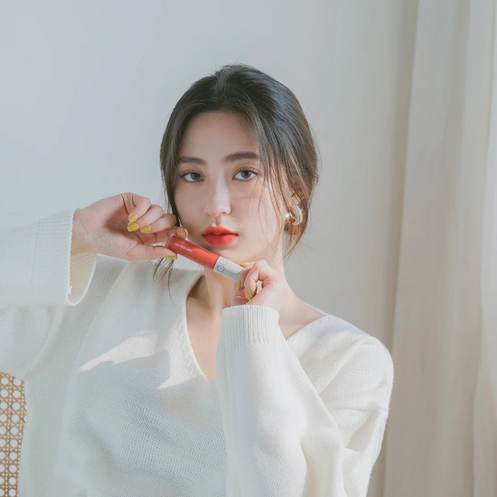 Нежный бархатный тинт для губ «Zero Velvet Tint», тон 02 Joyful