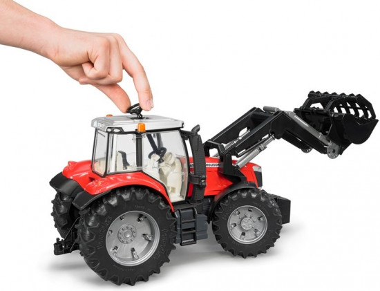 Трактор «Massey Ferguson 7600» с погрузчиком