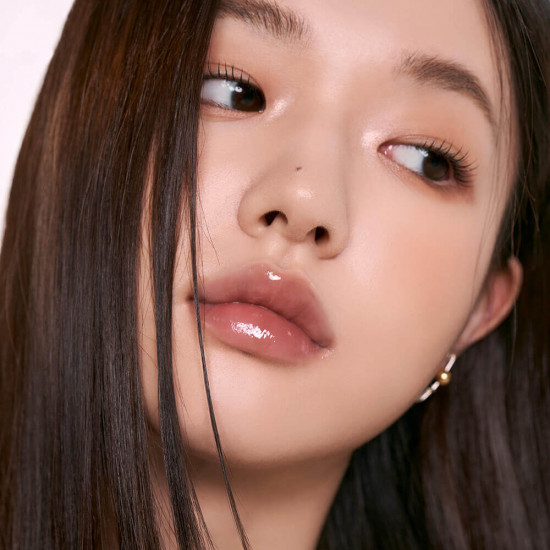 Стойкий блеск для эффекта стеклянных губ «Glasting Color Gloss», тон 04 Grapy Way