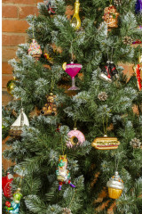 Игрушка ёлочная «Домик с леденцами» - Фото 6